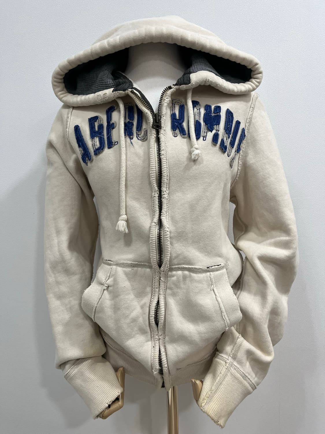 아베크롬비 아이보리 후드집업 상품이미지1