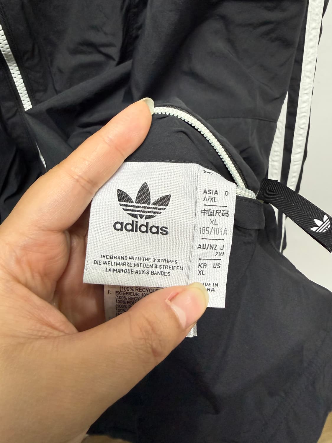 아디다스 x 예스아이씨 SB 리버시블 바람막이 상품이미지4