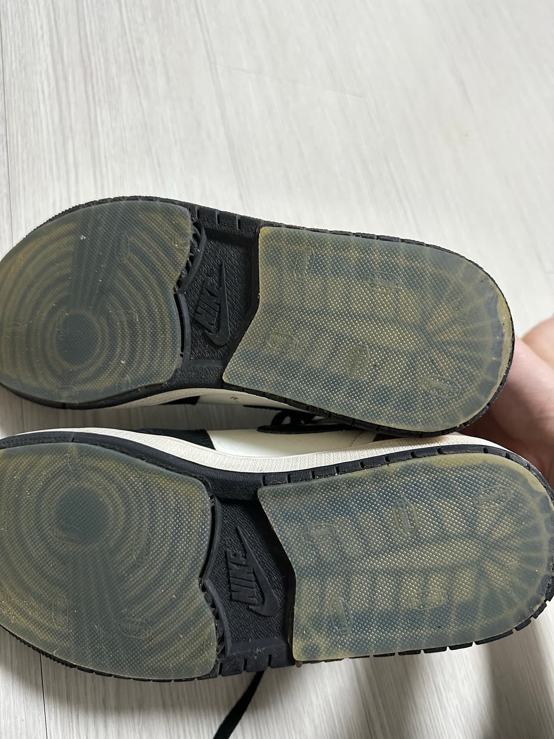 나이키 에어 조던1 하이 다크모카 (블랙 모카) 상품이미지6