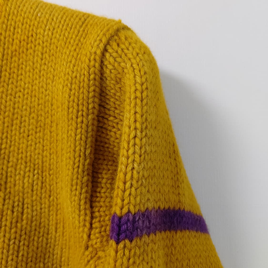 30년대 WOOL V-NECK SWEATER 선페이드 디스트레스드 상품이미지5