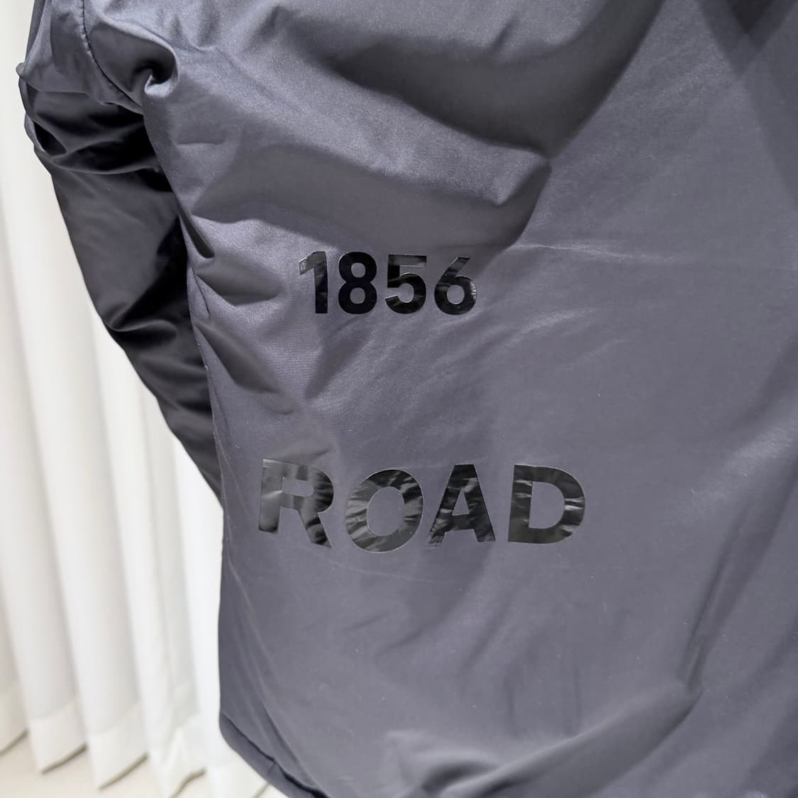 (A+/M) / 버버리 호스페리 프린트 후드 패딩 자켓 블랙 상품이미지4