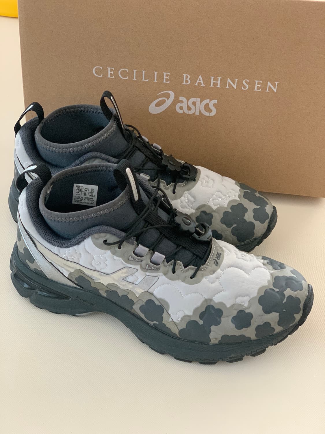 아식스젤터레인 세실리아반센 상품이미지1