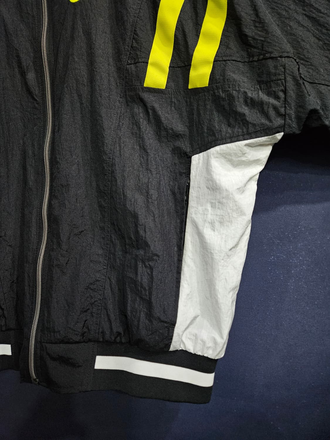 나이키 자수로고 블랙 남성 95~100 이노락 집업자켓  상품이미지6