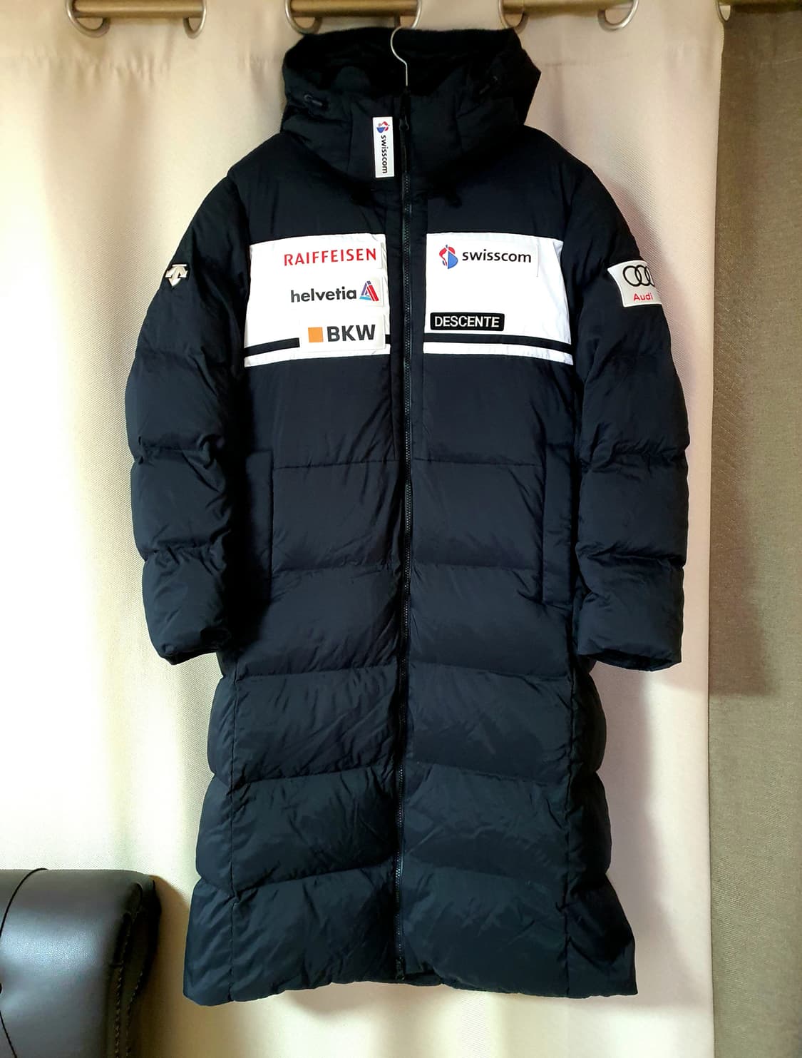 (상태최상) 데상트 스위스 스키팀 아우디 롱패딩 100 상품이미지1