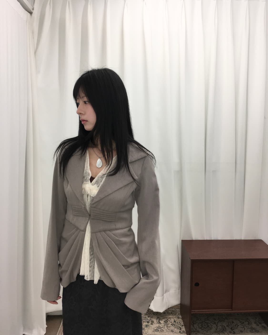 그레이 디테일 블레이저 상품이미지1