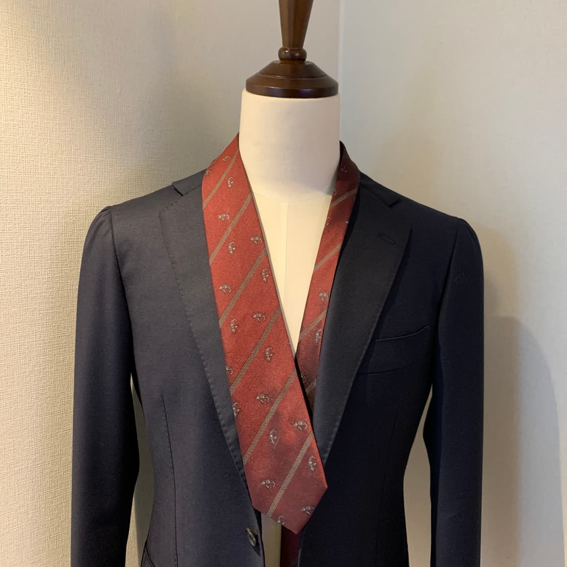 입생로랑(YSL) 페이즐리 슬림넥타이 명품 100실크 정장룩 코디 상품이미지1