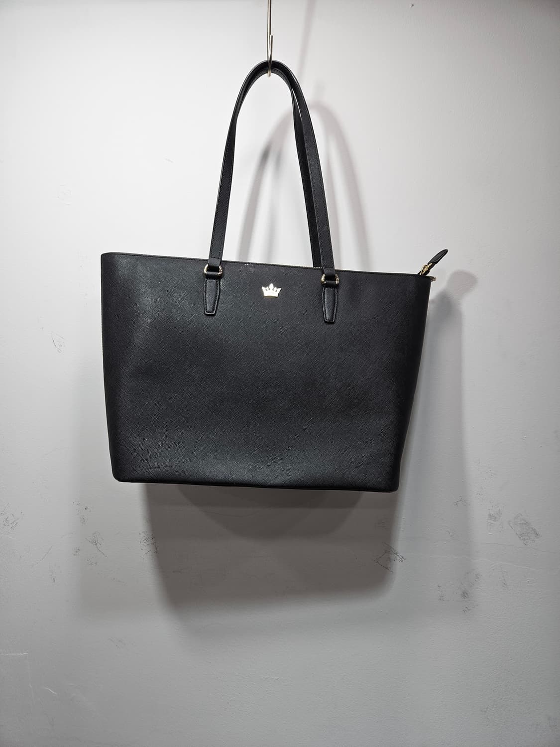 제이에스티나(J.ESTINA) 아이리스 베이직 쇼퍼백  상품이미지1