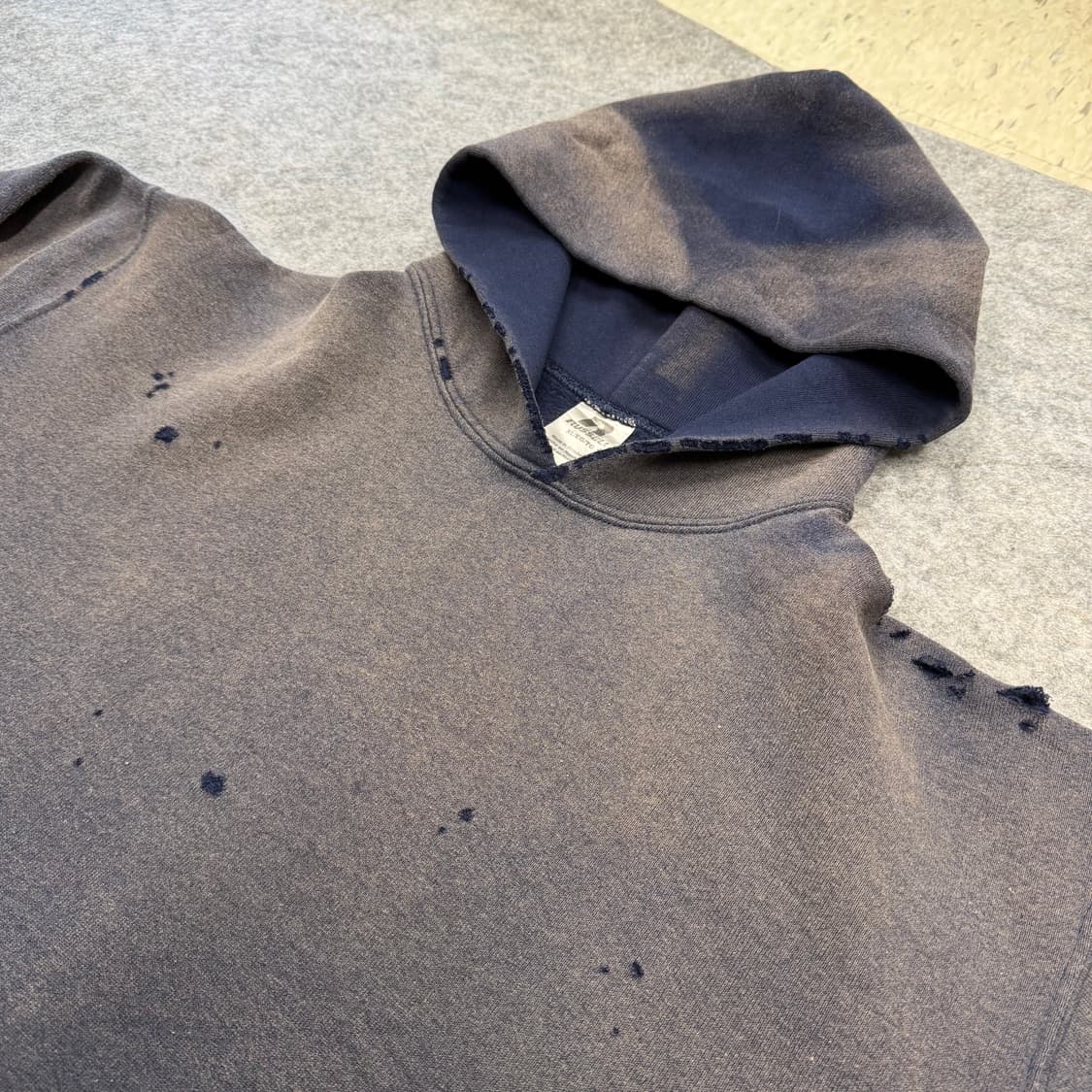 00s Vintage Russell Sun faded Hoodie 러셀 상품이미지5