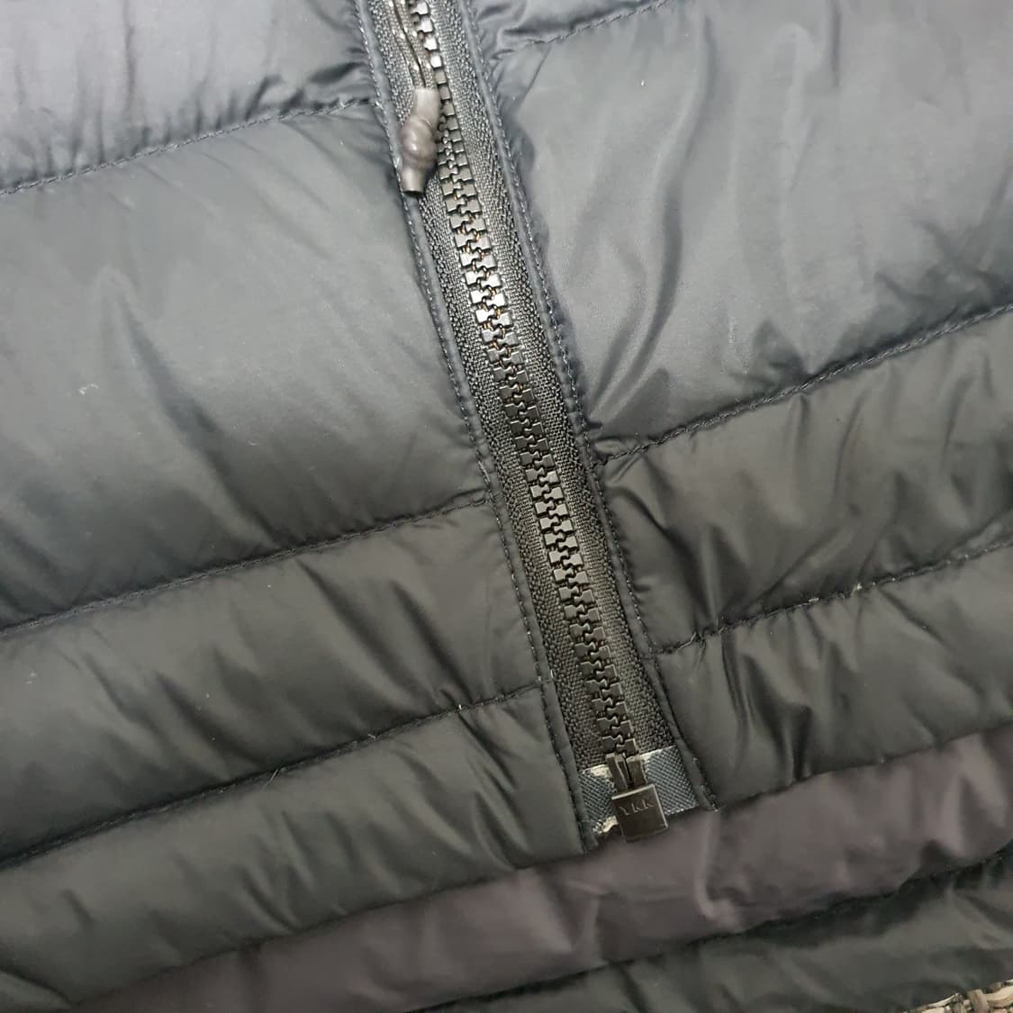 아디다스 오리털 경량패딩 남자105 상품이미지7