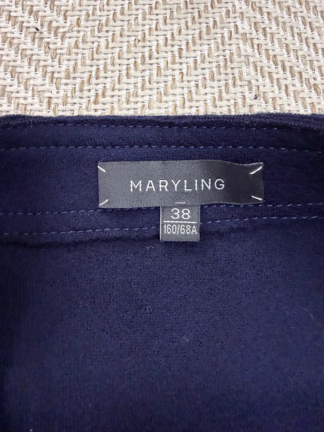 매장판정품) 메릴링 이태리 21ss 랩 스타일 네이비 스커트 38 상품이미지6