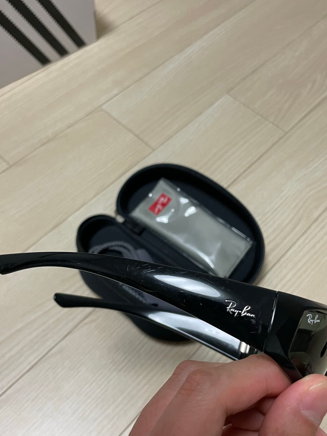 레이벤 RB4335 상품이미지4