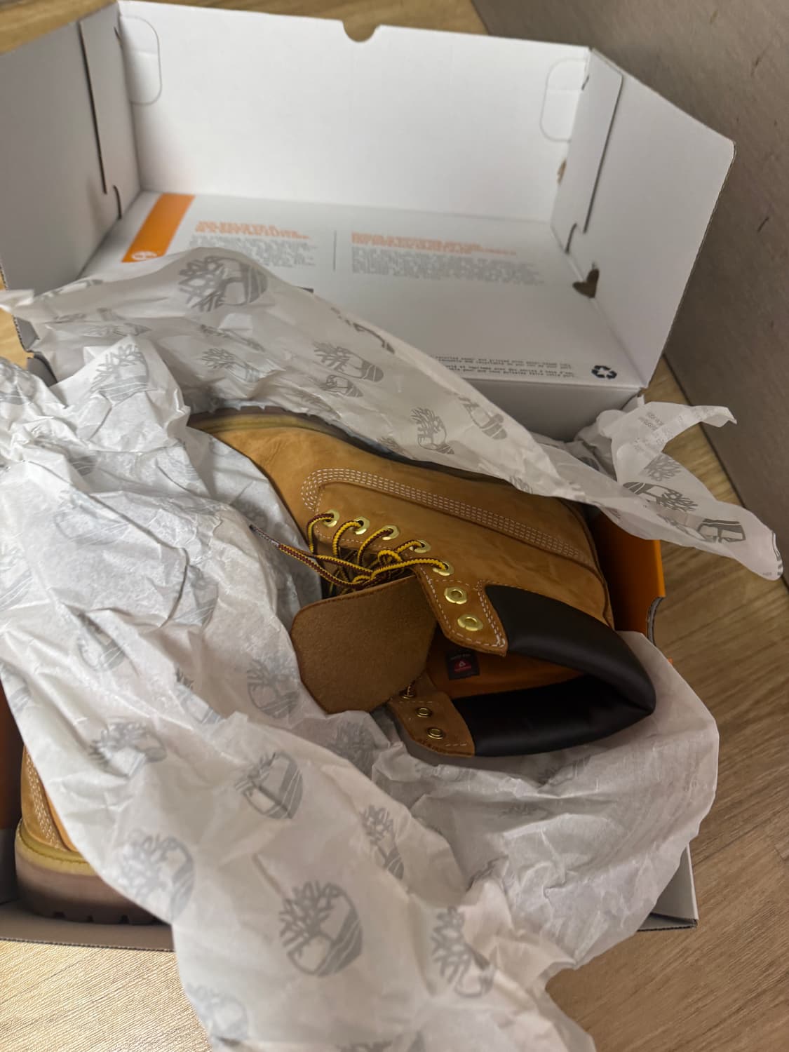 팀버랜드 프리미엄 6인치 워터 프루프 부츠 위트 누벅 상품이미지4