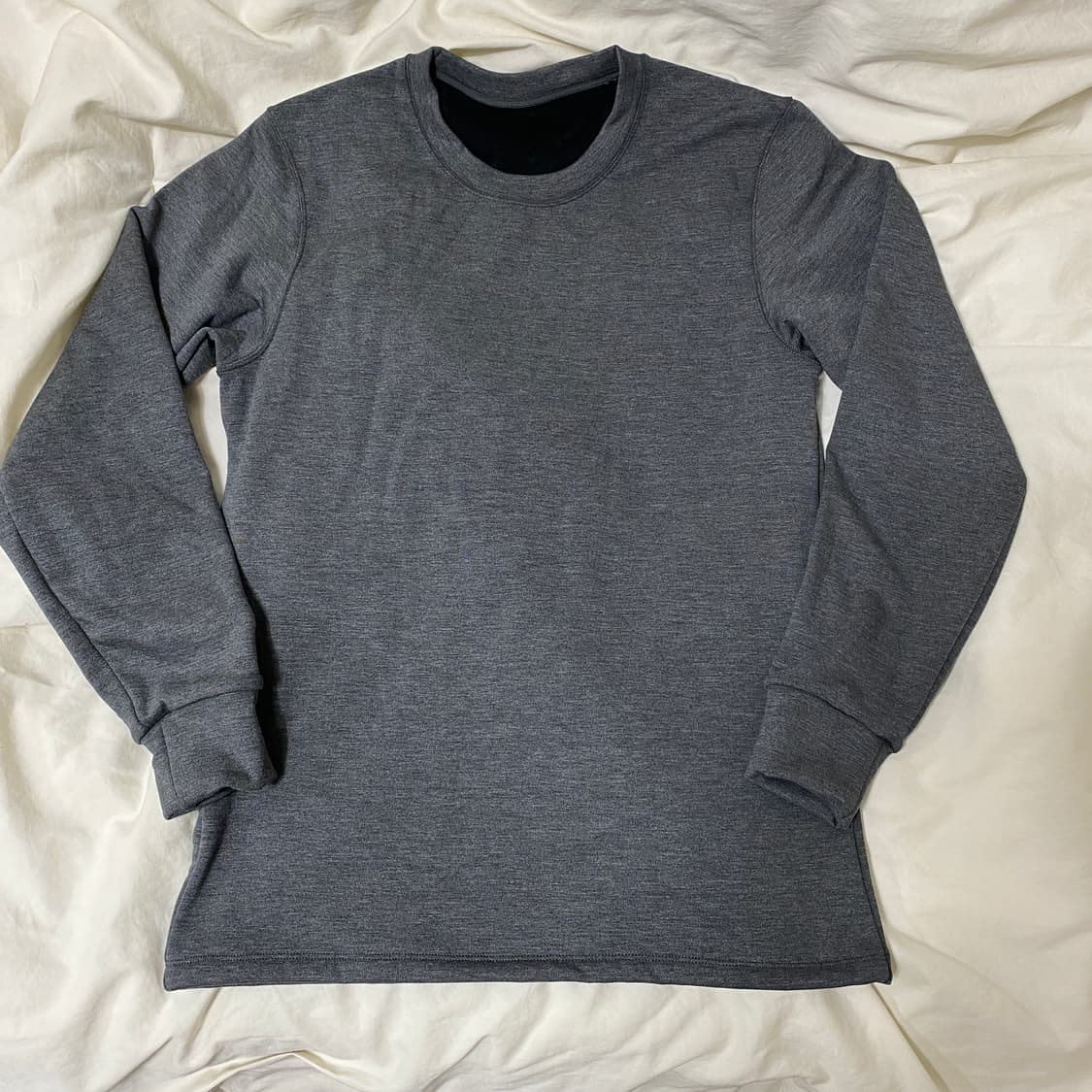 유니클로 히트텍 울트라웜 크루넥 티셔츠 상품이미지1