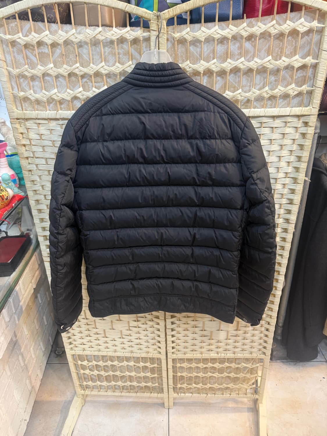 3/100-105/21fw 정품 몽클레어 아미오 패딩 팝니다 상품이미지10