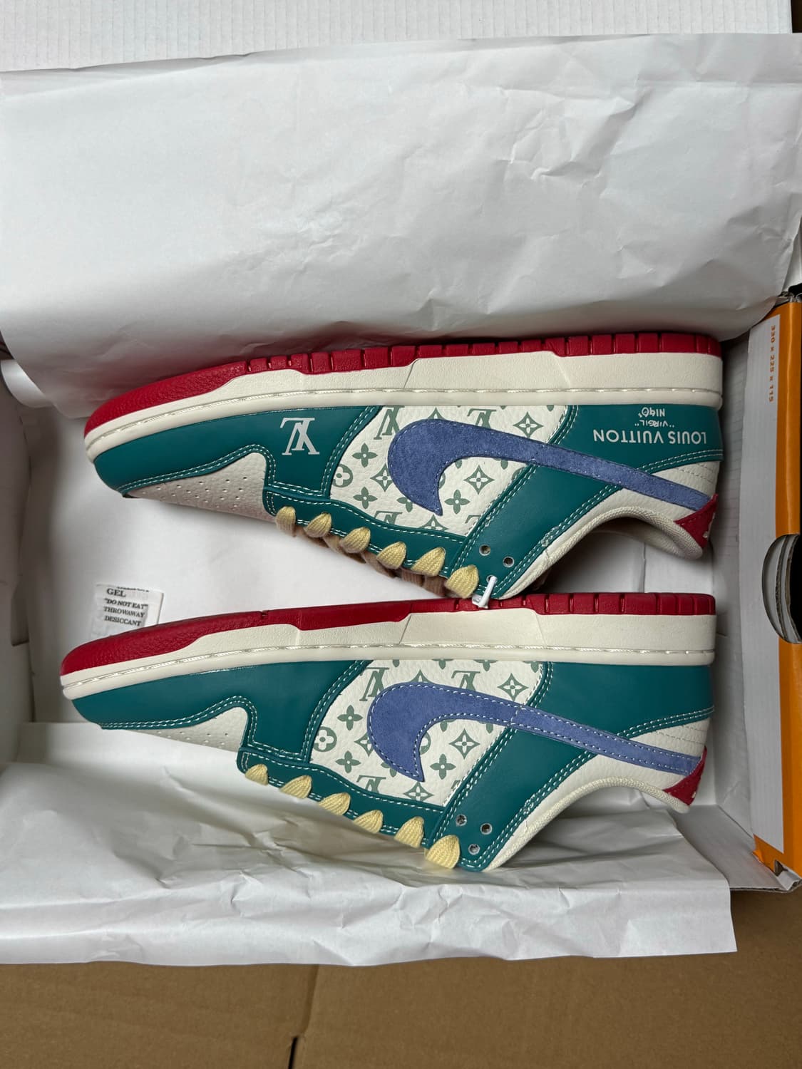 나이키 덩크 LV 콜라보 상품이미지1