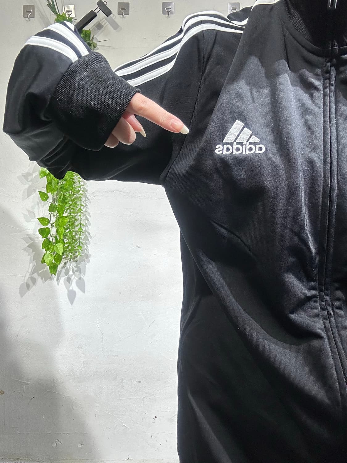 아디다스 블랙 화이트 삼선 트랙탑 져지 XL 상품이미지4