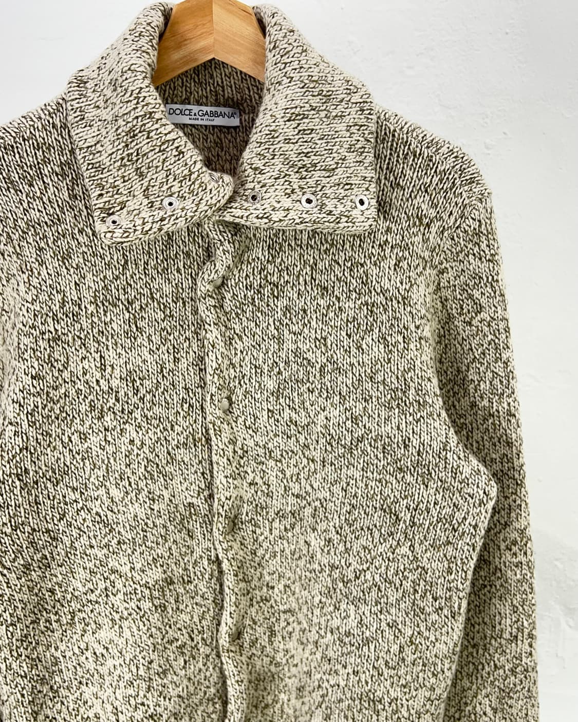 돌체 앤 가바나 멀티 드라이버 스페클 하이넥 니트 가디건 상품이미지3