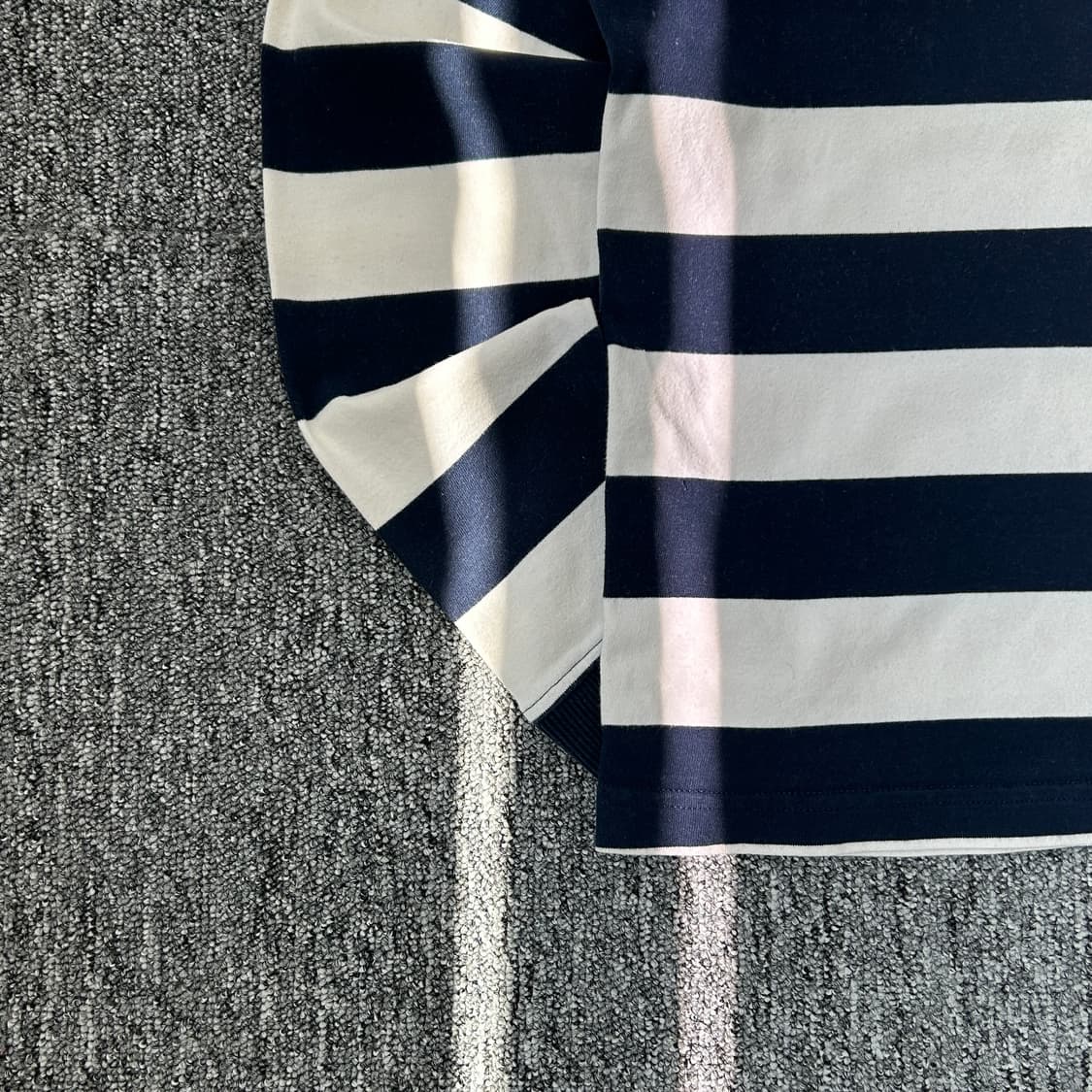 타미힐피거 스트라이프 긴팔티셔츠 상품이미지3