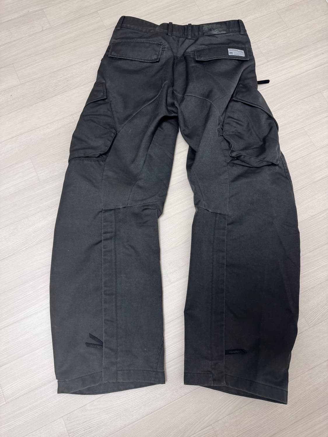 지용킴x코오롱 [KS X JiyongKim] 아웃포켓 3D 팬츠 상품이미지2