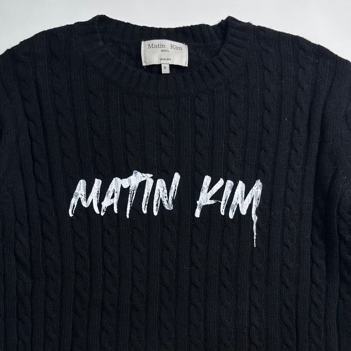 마뗑킴 블랙 로고 니트   상품이미지2