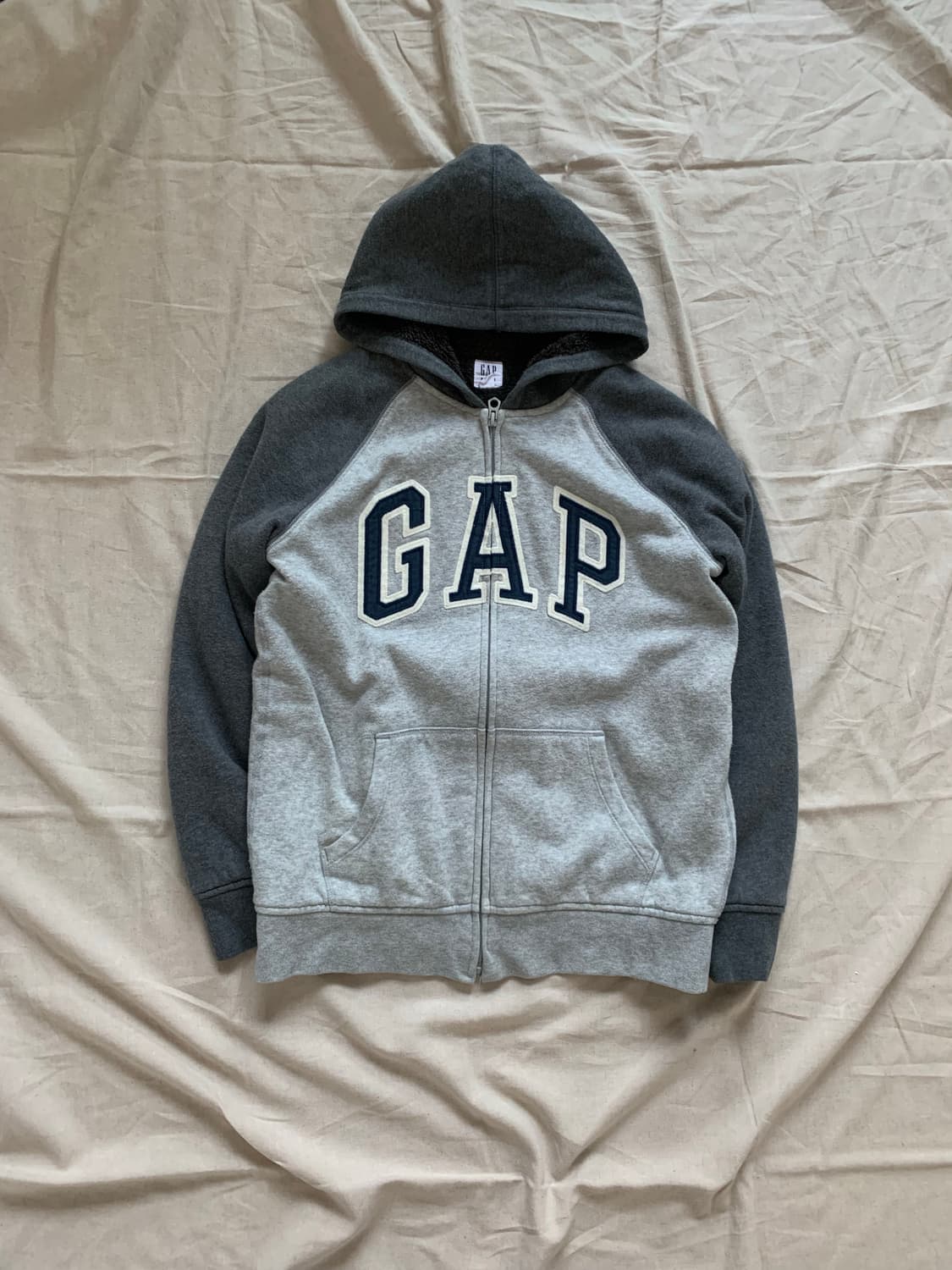 갭 중앙 빅 로고 기모 양털 나그랑 패턴 후드집업 상품이미지4