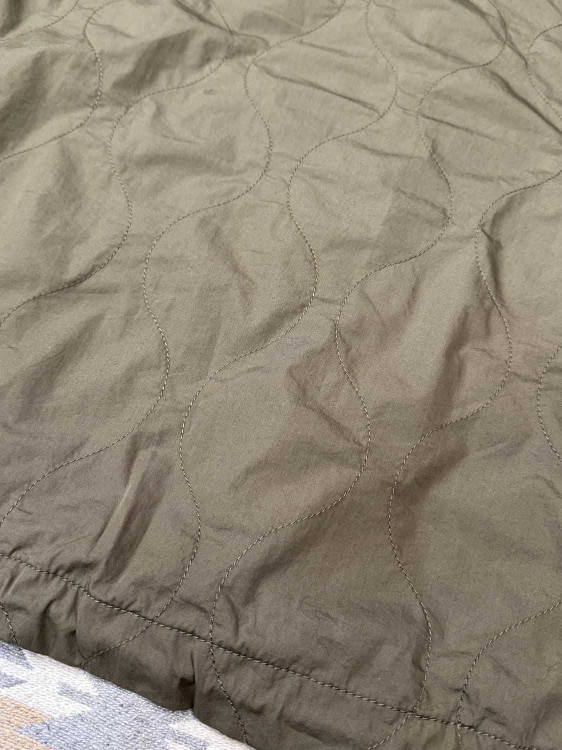 [M][100] 빔즈 B/D 퀼팅 블루종 카키  상품이미지7