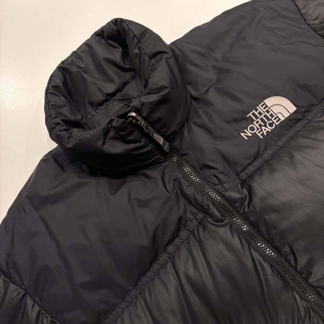 [100] 노스페이스 눕시 700 다운 블랙 패딩 B743 상품이미지3