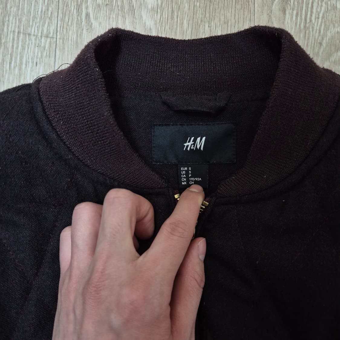 H&M 에이치앤엠 남성 다이아몬드 퀼팅 모직 블루종 자켓 S(90) 상품이미지4