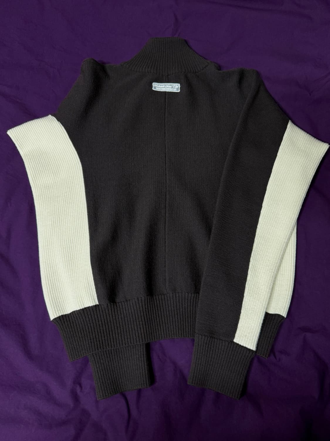 스튜디오테이블 CURVED TWO TONE WOOL ZIP-UP 상품이미지3