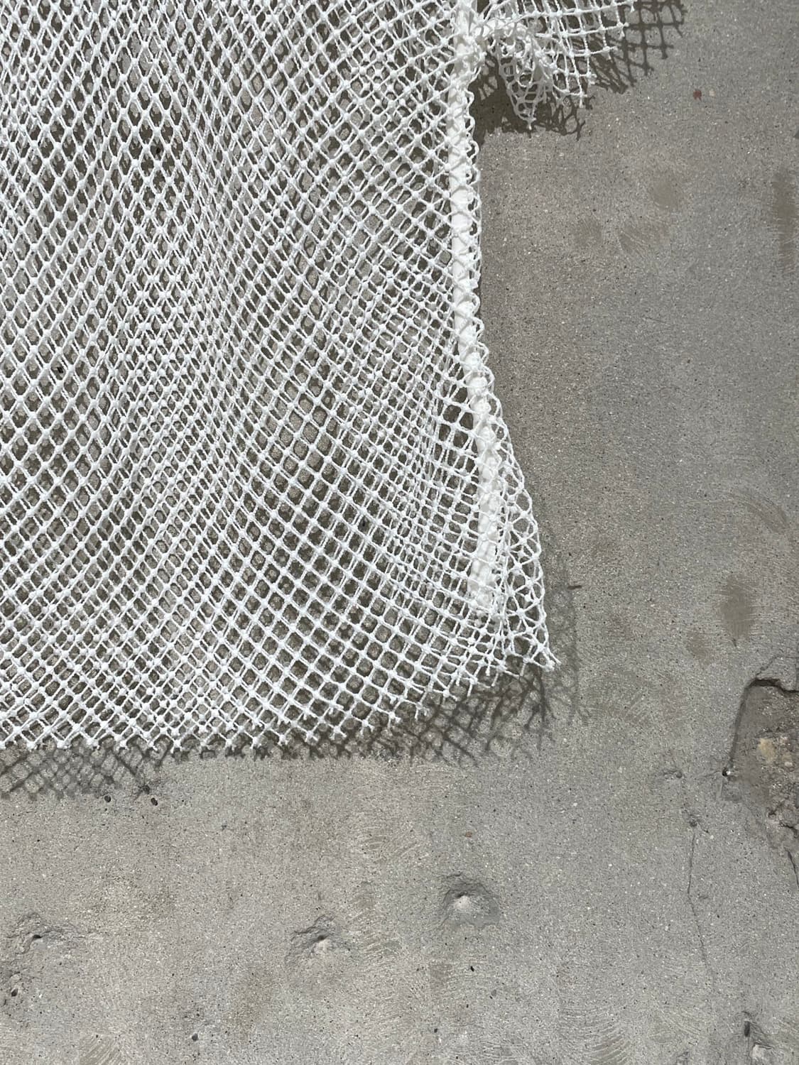 n21 화이트 메쉬 하프티 상품이미지5