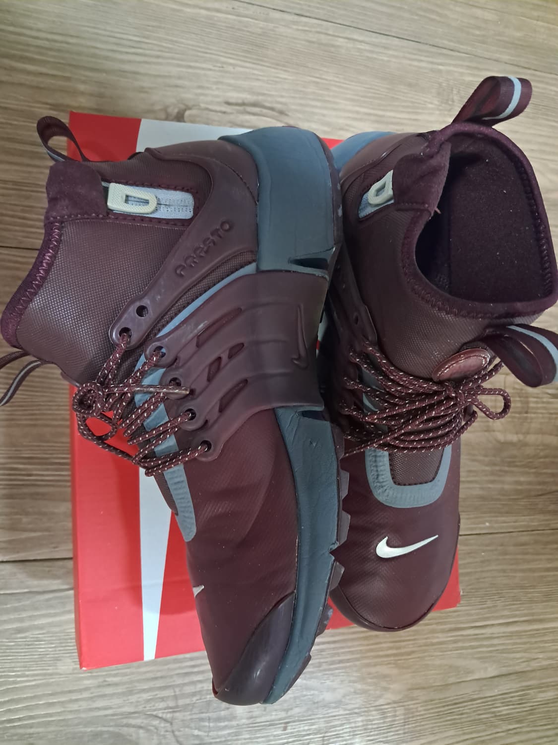 나이키 스니커즈 240 상품이미지4