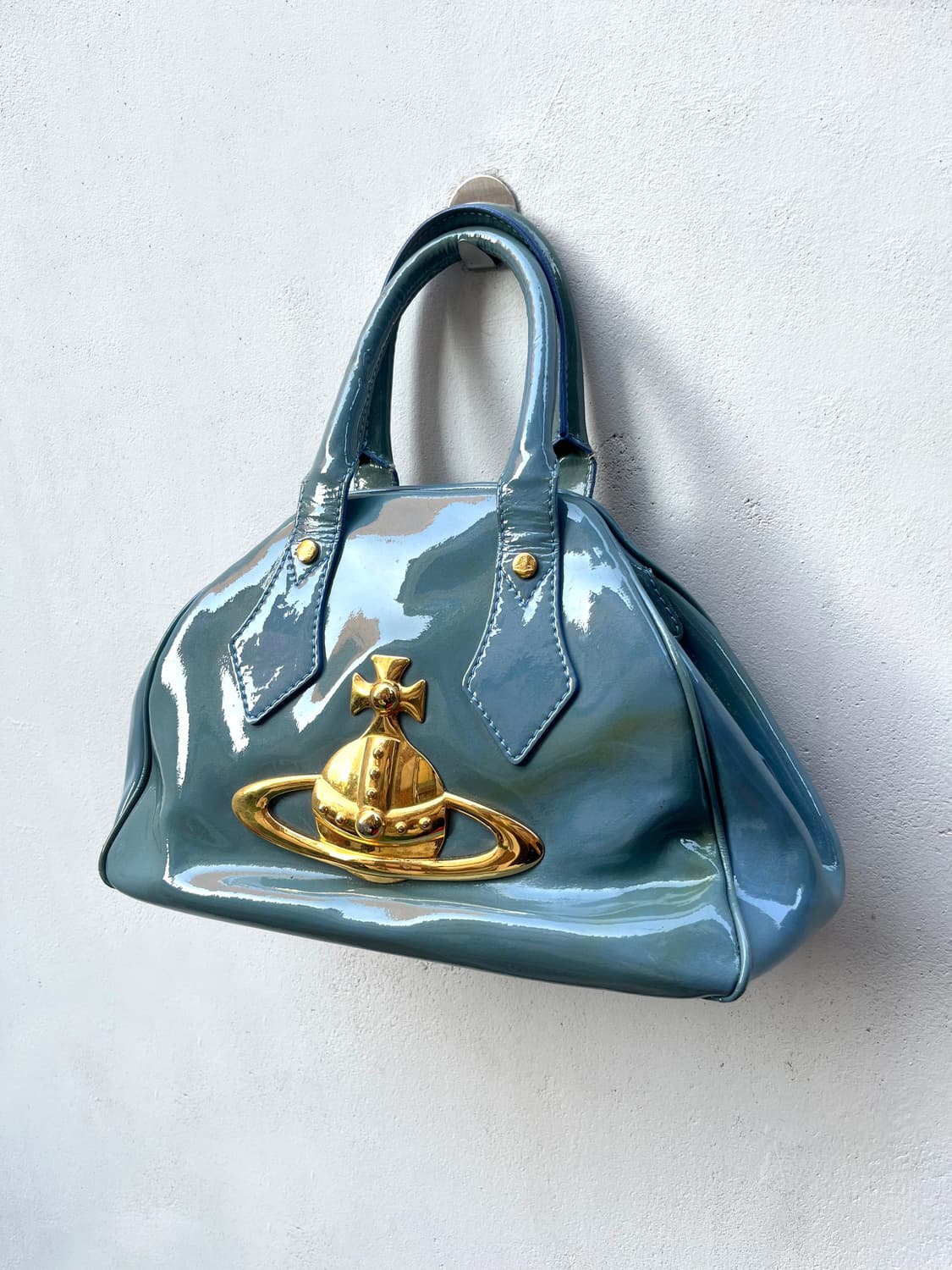 비비안웨스트우드 에나멜 ORB 백 상품이미지9