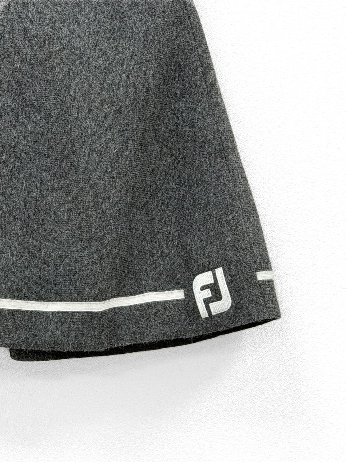 풋조이 골프 스커트 차콜 상품이미지2