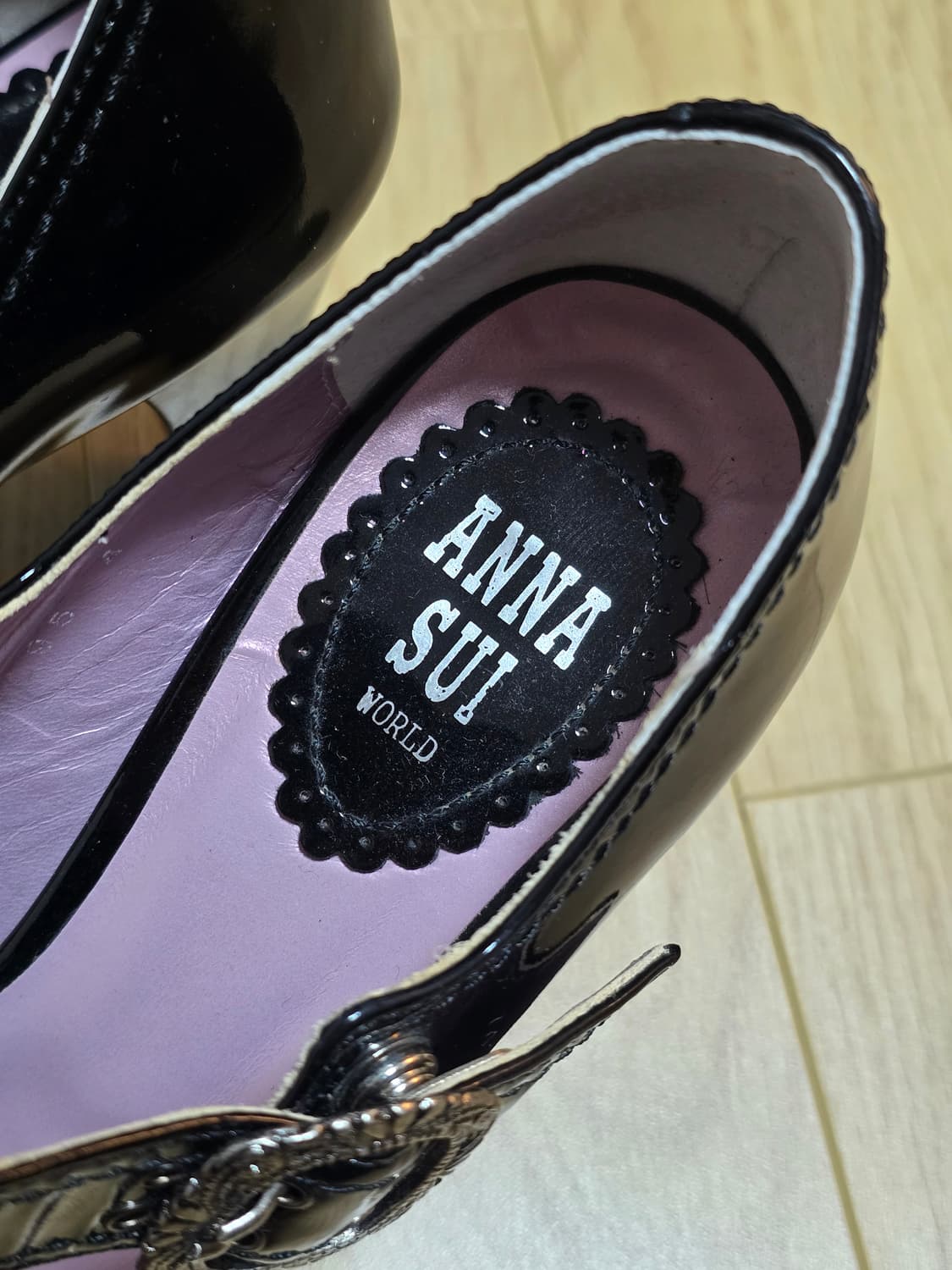 Anna Sui 안나수이 애나멜 블랙 펌프스 구두 230 상품이미지5