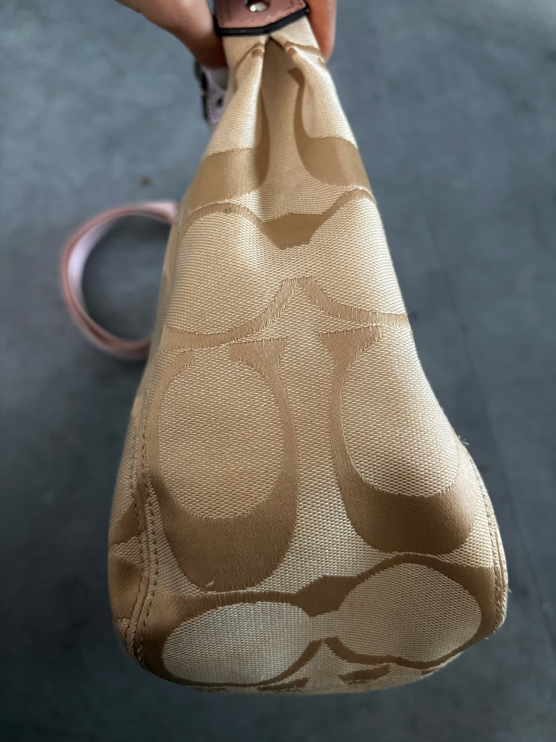 Coach 코치 핑크 베이지 백 상품이미지8