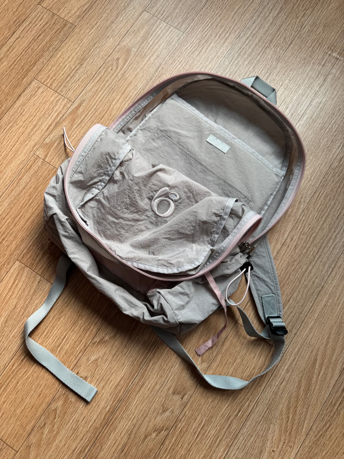 포이에 스트링 백팩 상품이미지3