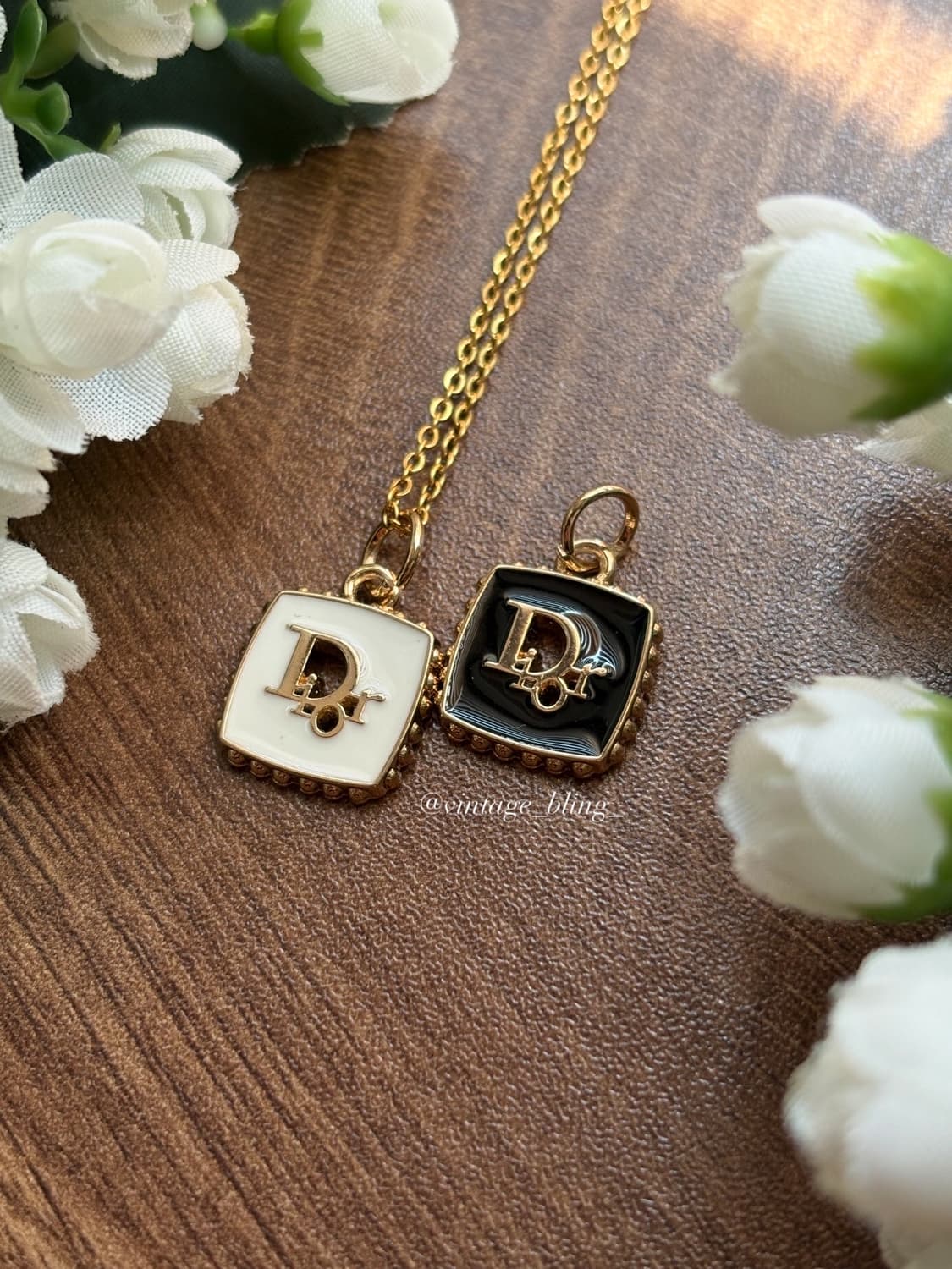 디올 볼드 스퀘어 목걸이 상품이미지1