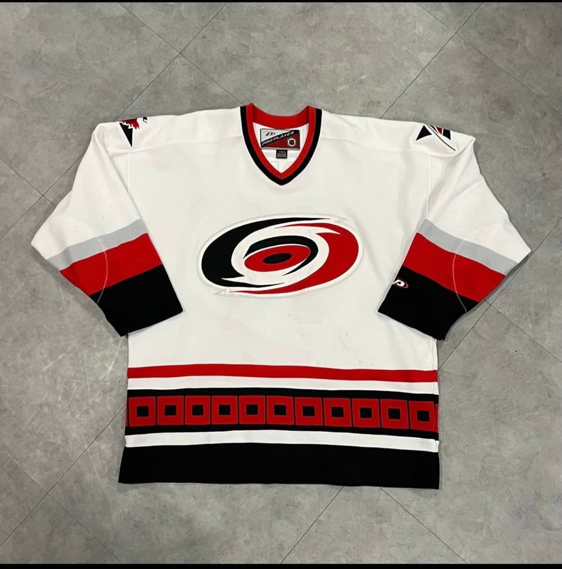 NHL 캐롤라이나 허리케인스 하키 져지 (110) 팝니다 상품이미지1