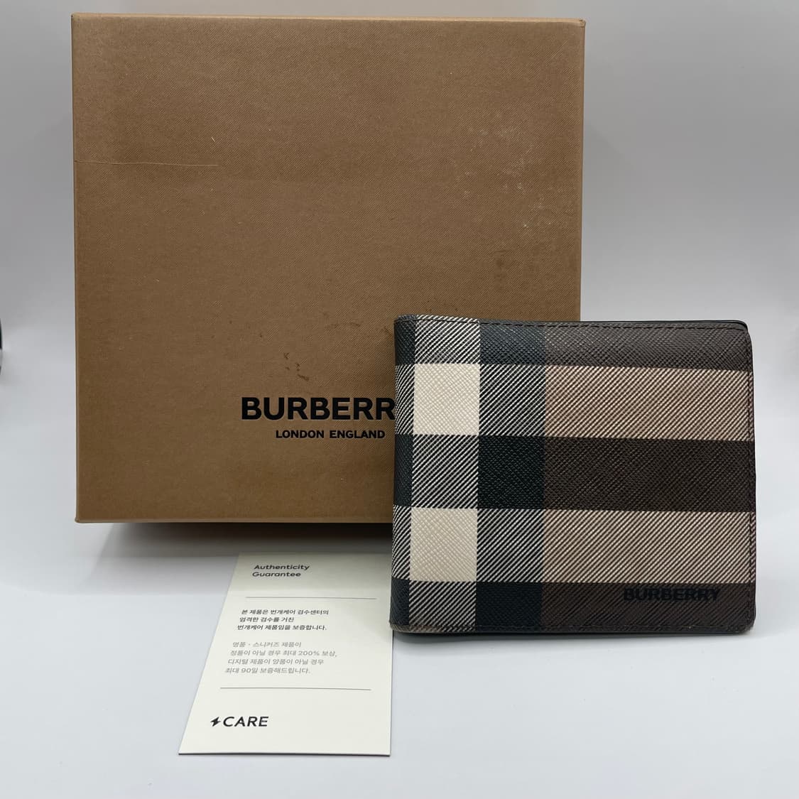 버버리 체크 캔버스 반지갑 상품이미지1