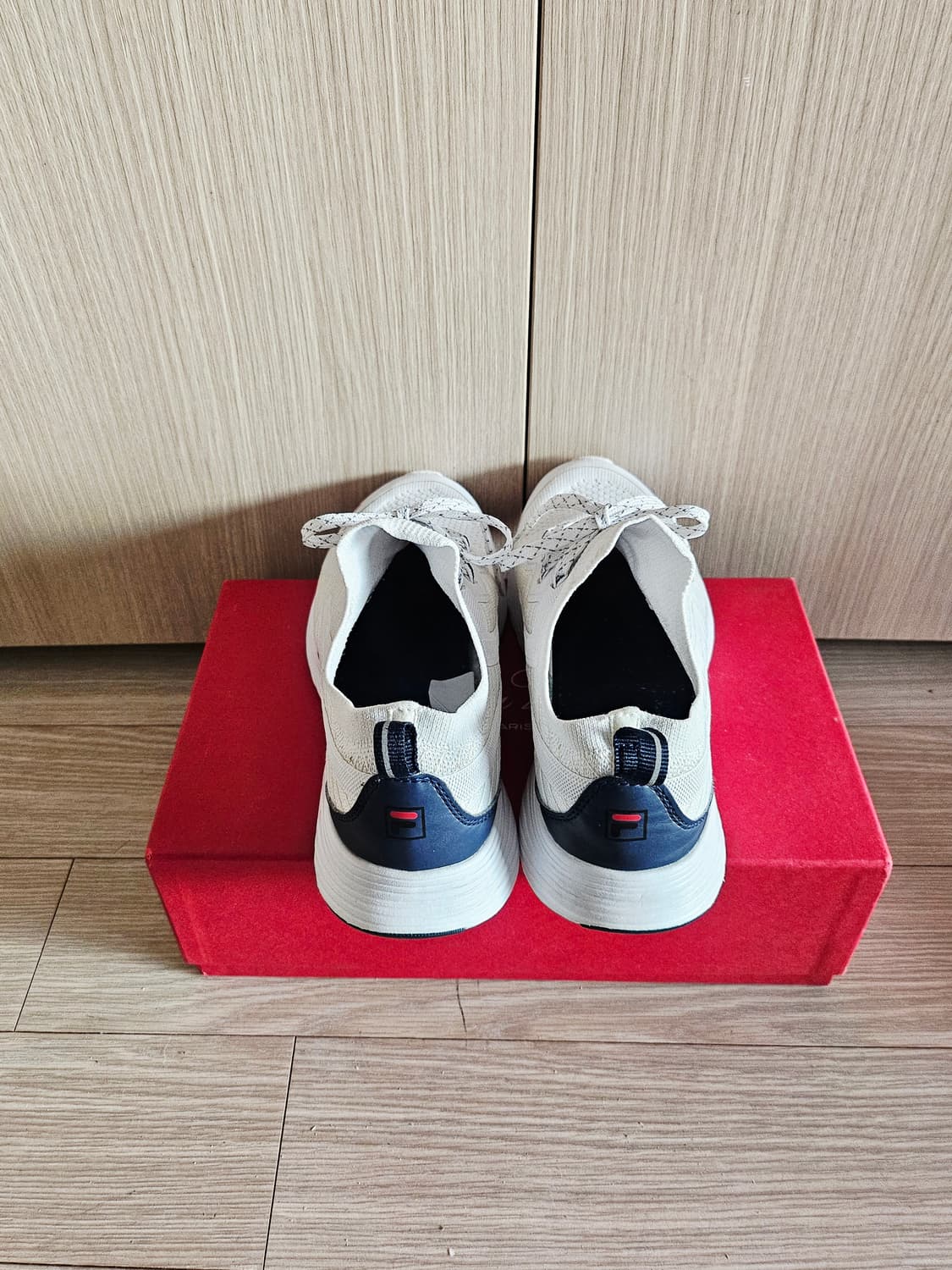 (거의새상품)휠라 RGB 플렉스 뉴데이 240mm 상품이미지5