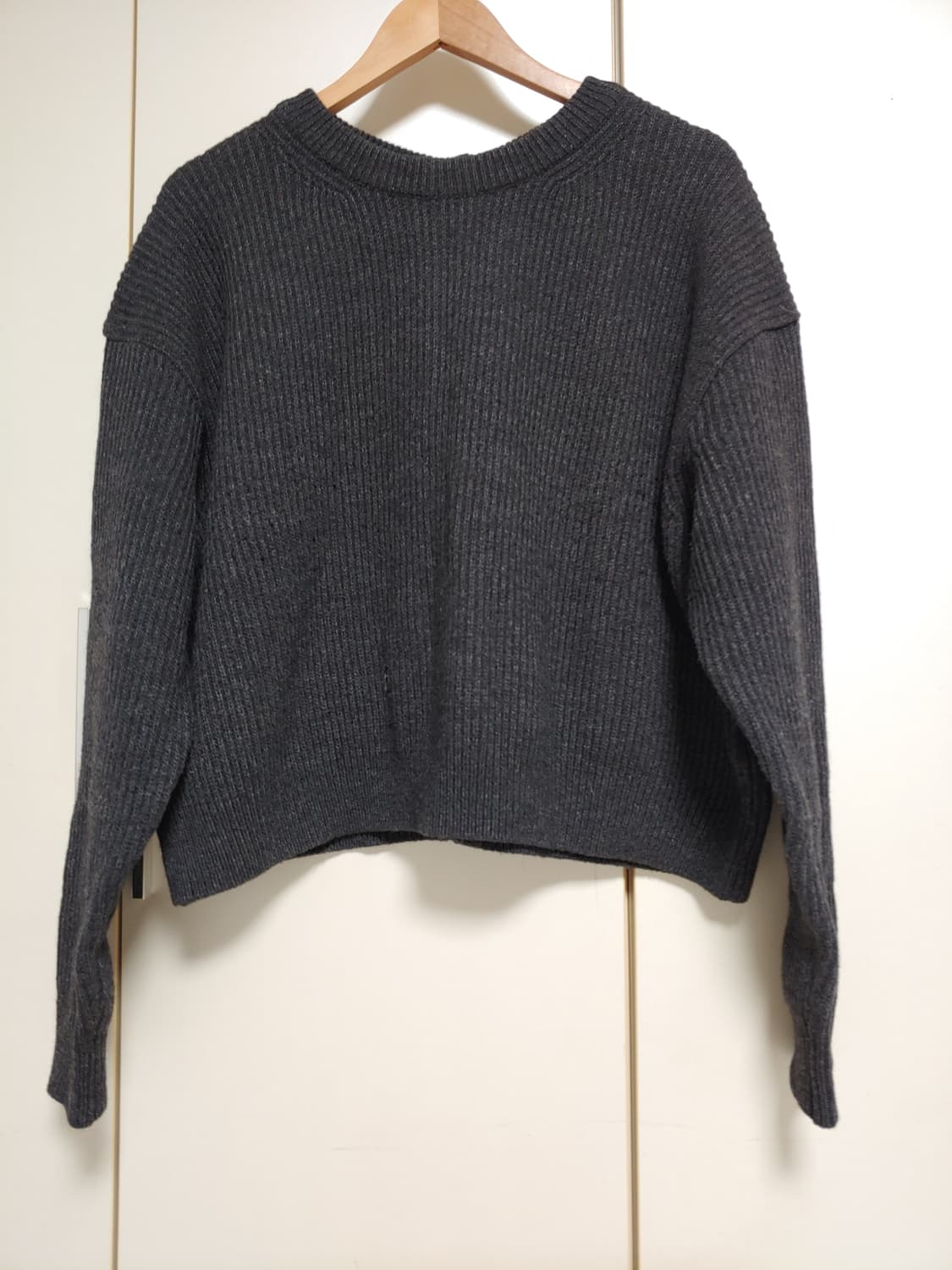 스튜디오톰보이 2024 23만대 백버튼풀오버 상품이미지6