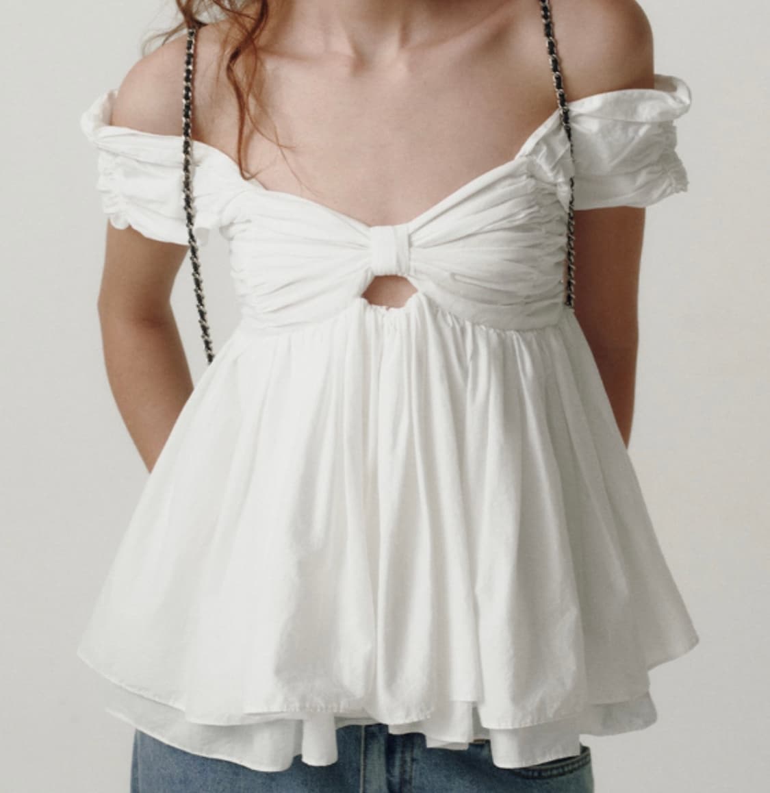 더바넷 블라우스 Magnolia Off-Shoulder Top White 상품이미지5