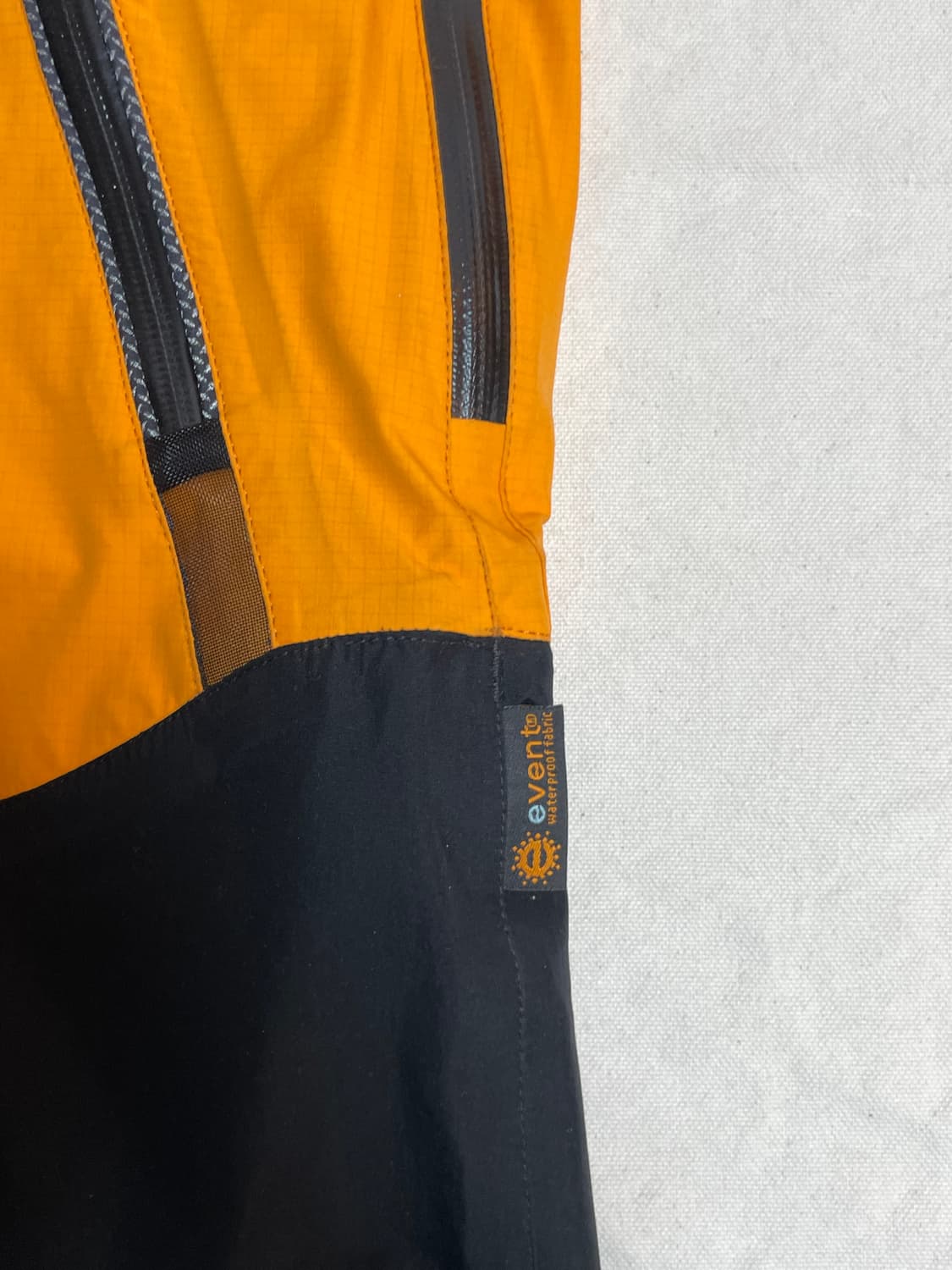 몬츄라 아웃도어 자켓  상품이미지7