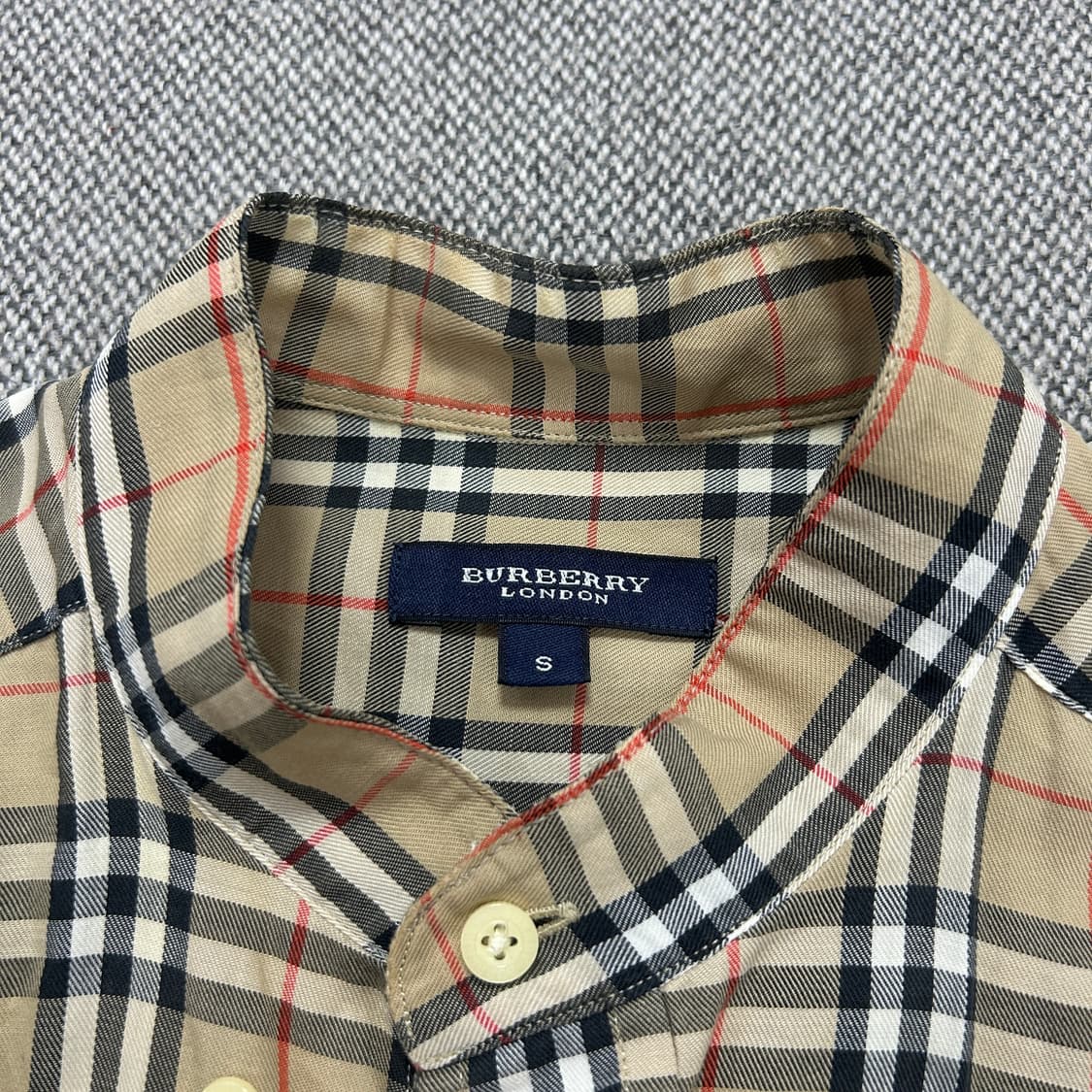 버버리 헨리넥 기마로고 체크셔츠(S) 상품이미지2