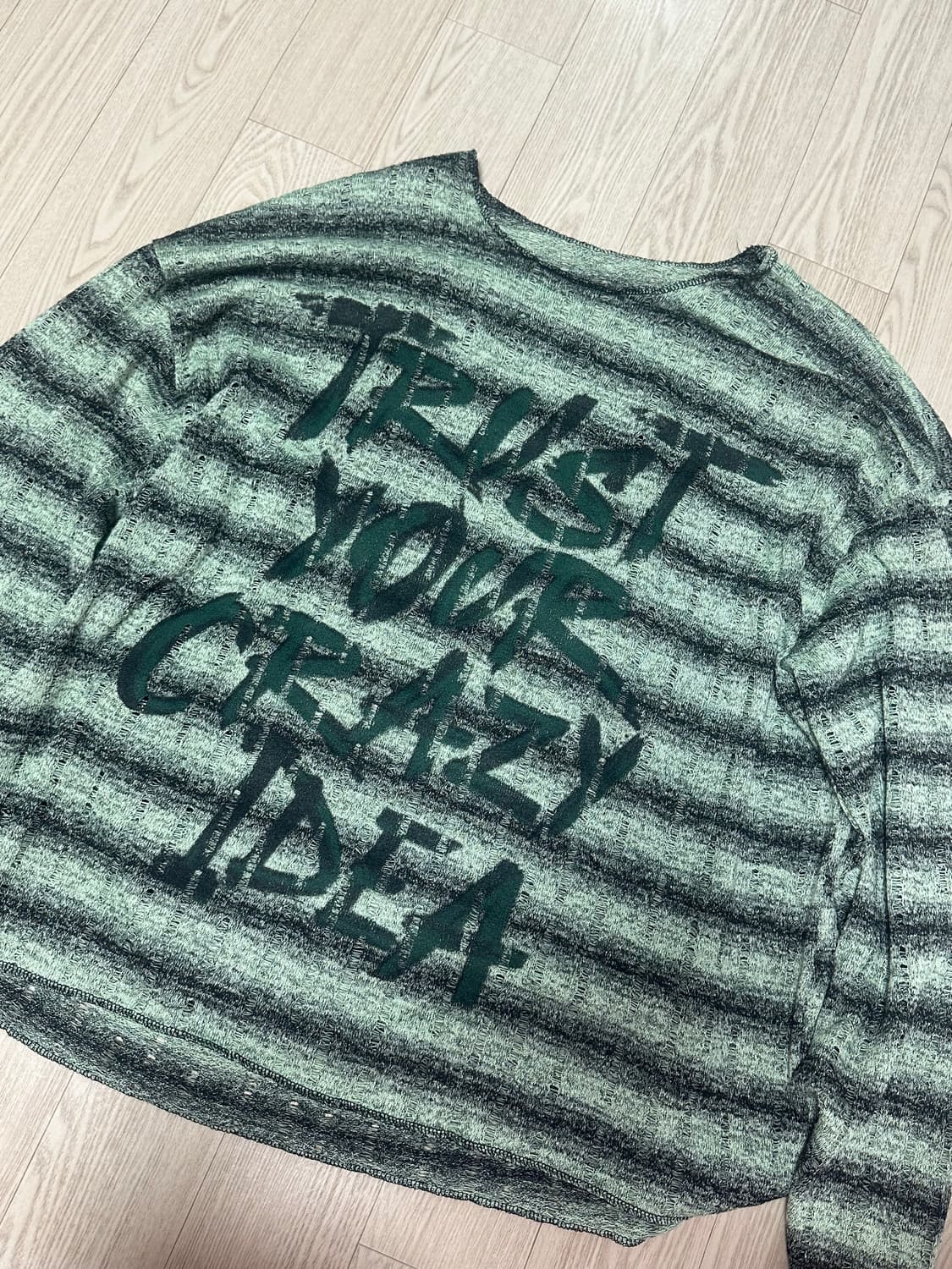 그린 데미지 스트라이프 니트 상품이미지2