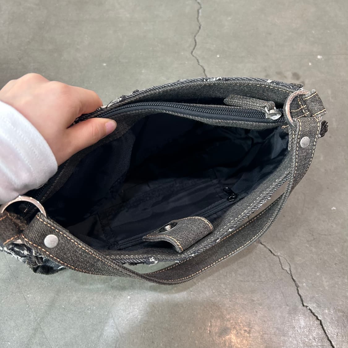 데님 그런지 포켓 숄더백 상품이미지5