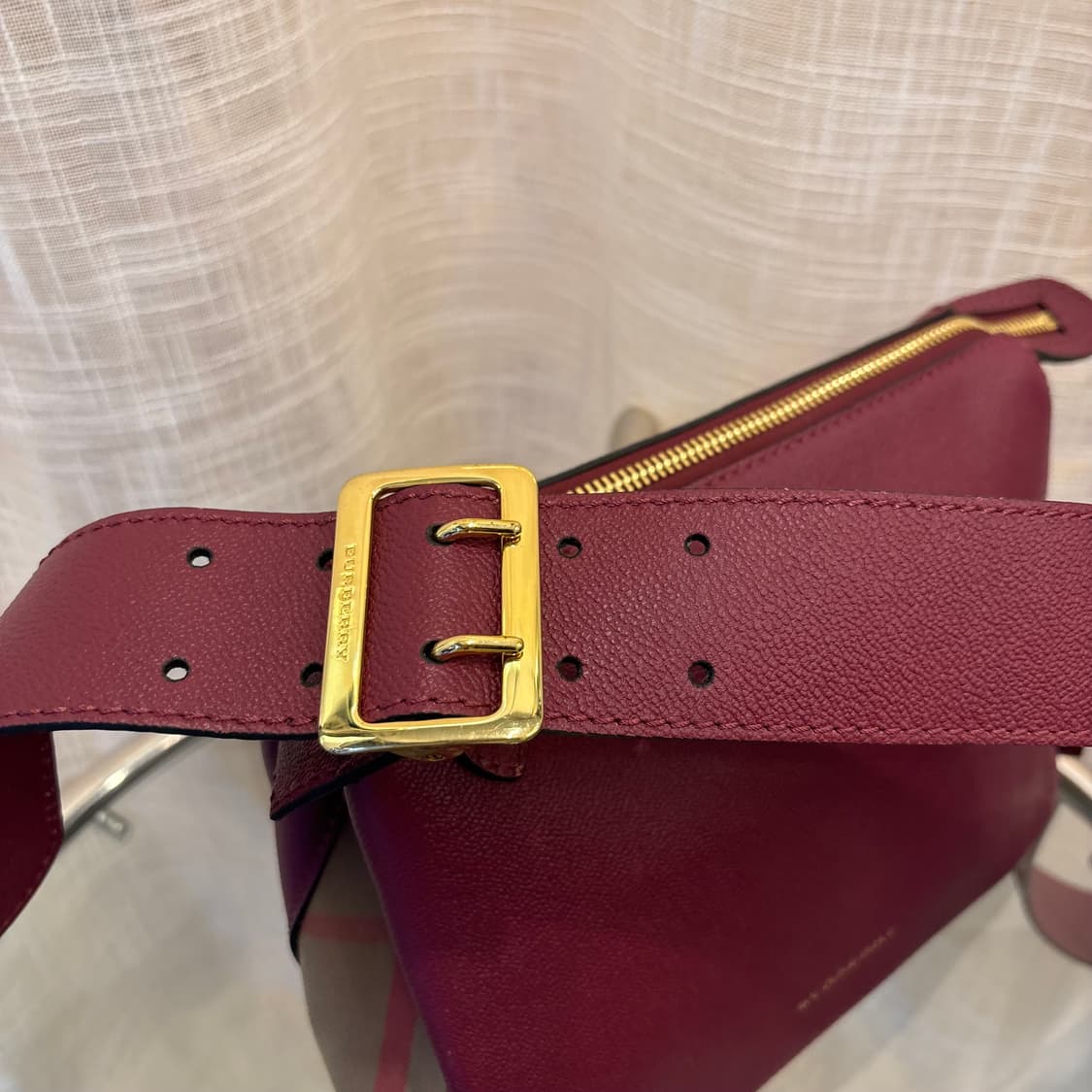 정품 버버리 헴슬리 노바체크 크로스백     상품이미지4