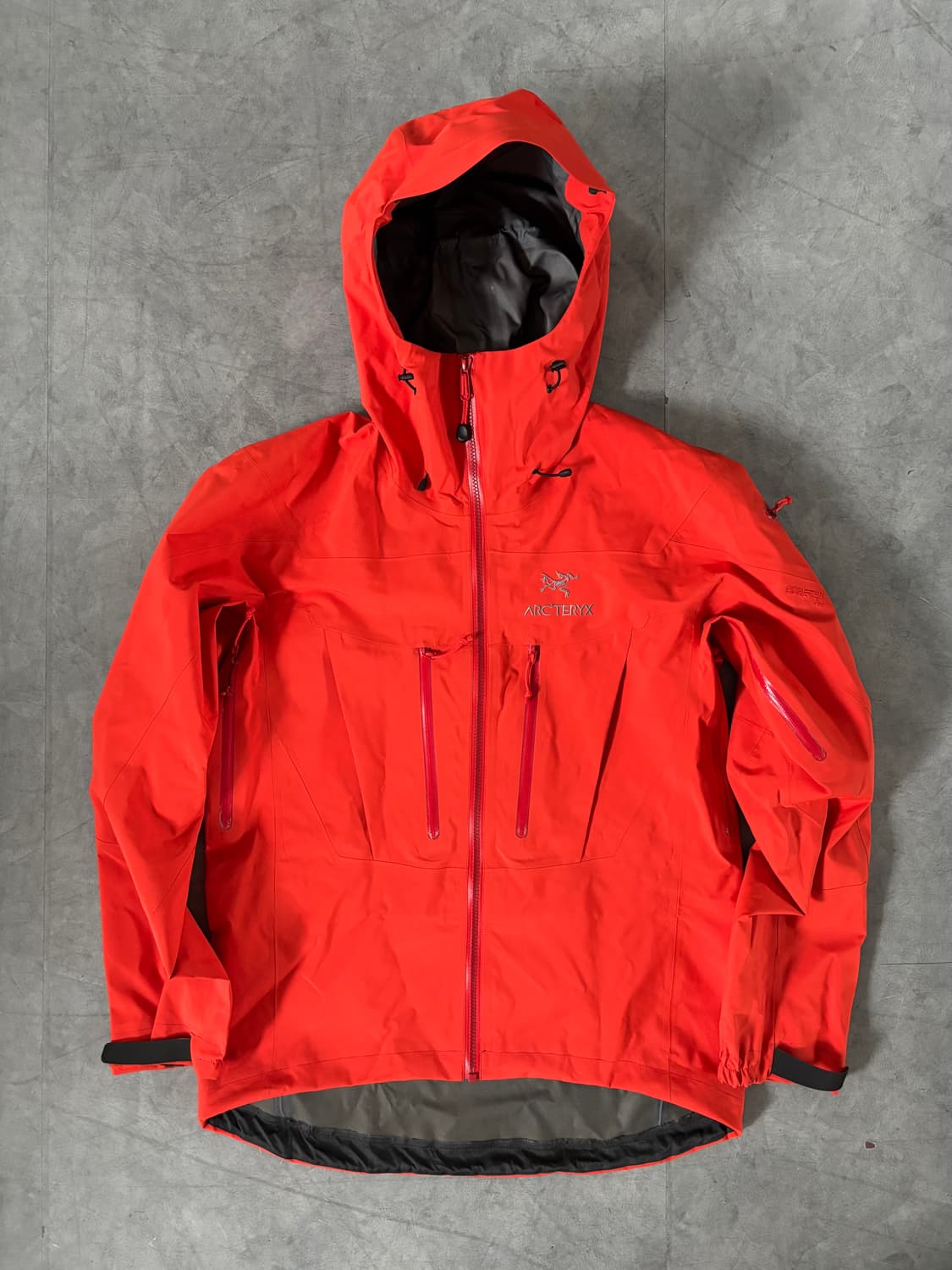 Arcteryx 아크테릭스 레드오렌지 알파 SV 고어텍스 자켓 상품이미지3