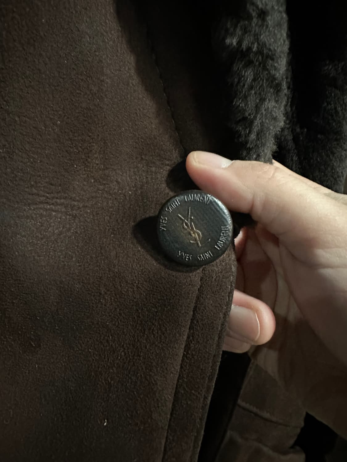 입생로랑스웨이드 무스탕 브라운 105 상품이미지7