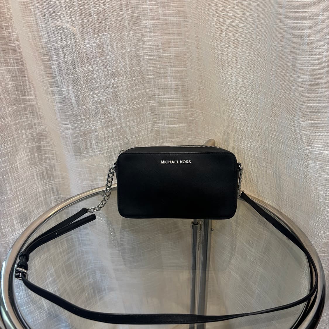 정품 마이클코어스 사피아노 크로스백     상품이미지1